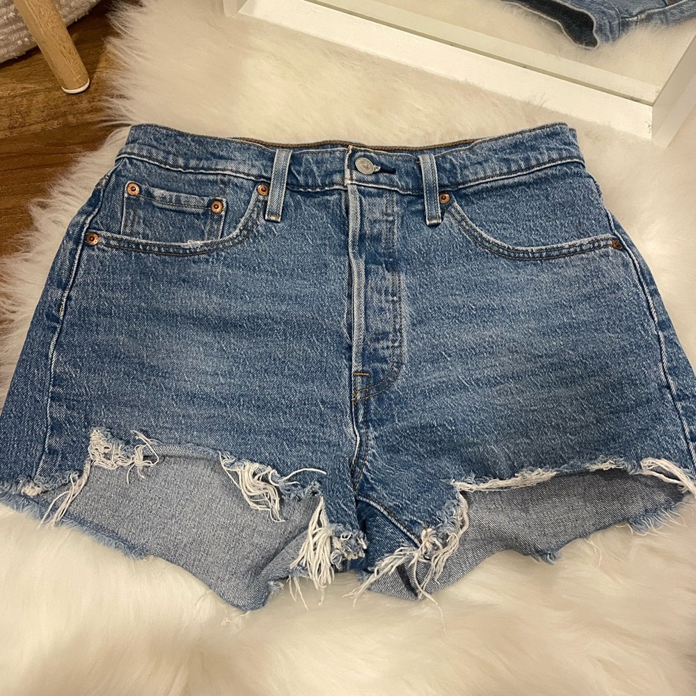 Levi’s 501 original fit High Rise Women's Shorts